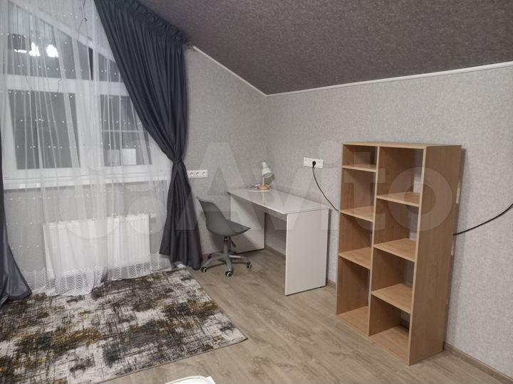 Комната 17 м² в 4-к., 3/3 эт.