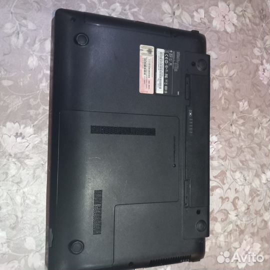 Ноутбук Samsung NP300E5A