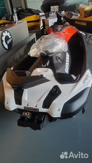 Новый гидроцикл Sea-Doo Spark Trixx