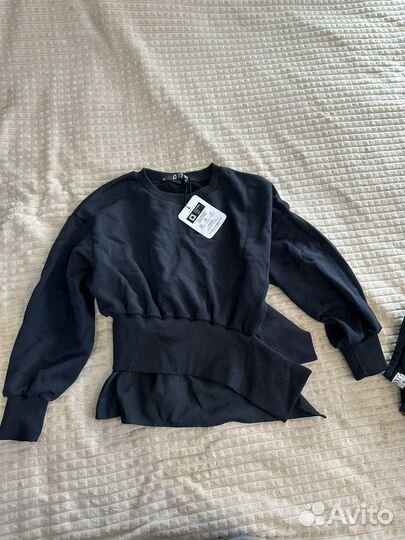 Женская одежда с биркой