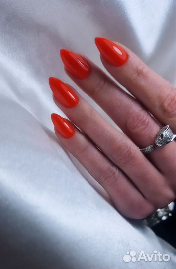 Маникюр и педикюр