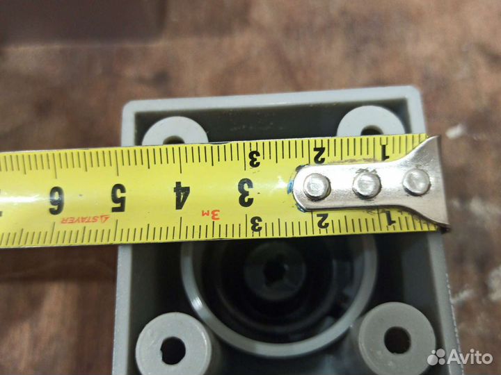 Ножки для мебели пластик