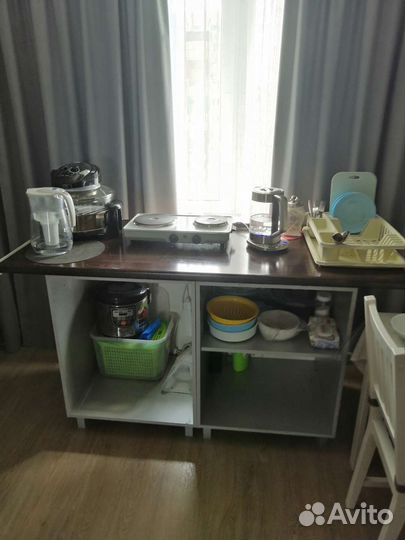 Стол, 2 модуля кухонных, столешница, гарнитур