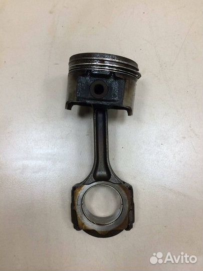 Поршень двс с шатуном Renault Clio
