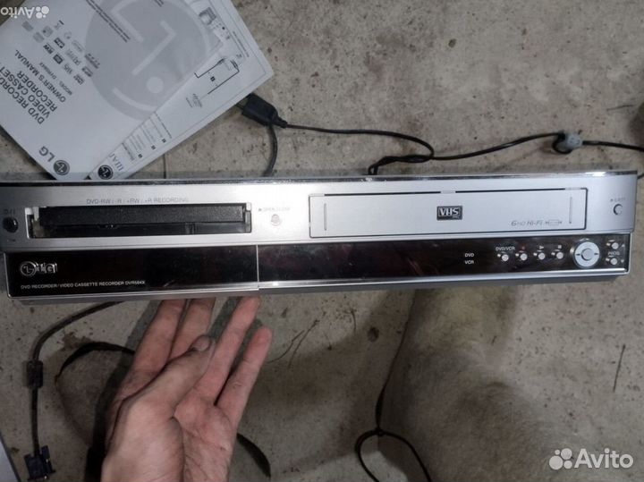 LG DVR584X DVD рекордер/ VHS плеер