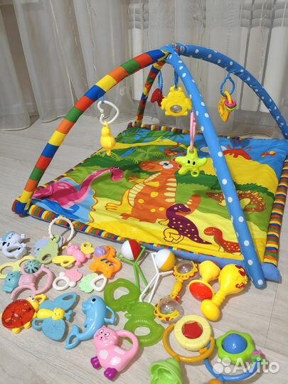 Развивающий коврик