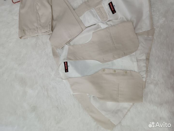 Костюм-тройка детский 122-128