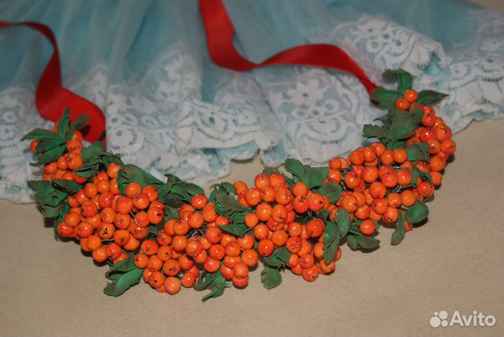 Венок рябиновый из полимерной глины. Рябина