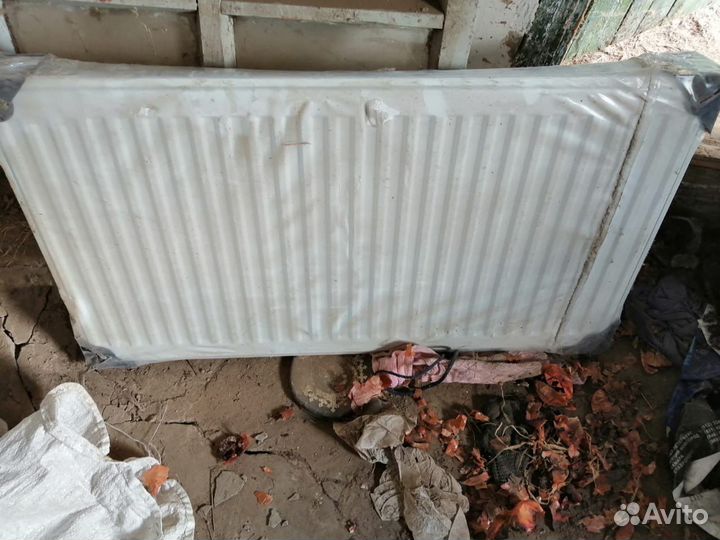 Радиатор Prado Universal