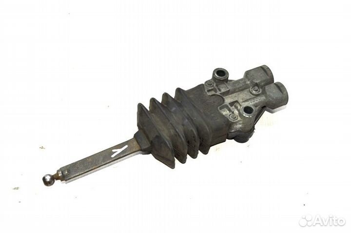 Кран уровня пола кабины, передний mercedes-benz Ac