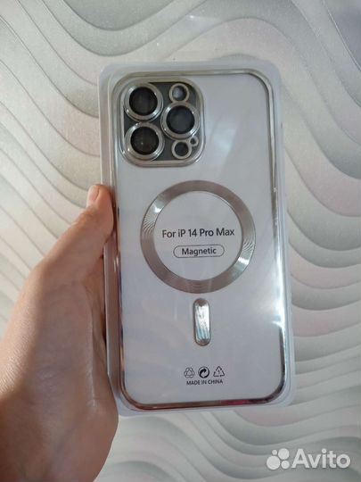 Продам обсалютно новый чехол для iPhone 14 Pro Max