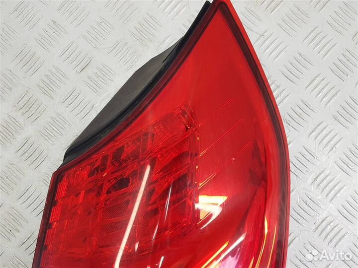 8200474327 Фонарь задний правый Renault Scenic