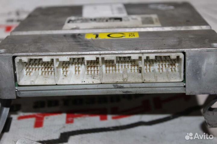 Блок EFI toyota 1SZ-FE platz vitz SCP10 SCP11 8966