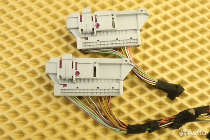 Разъем VAG 5N0937722