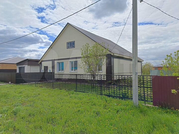 Дом 131,3 м² на участке 9,3 сот.