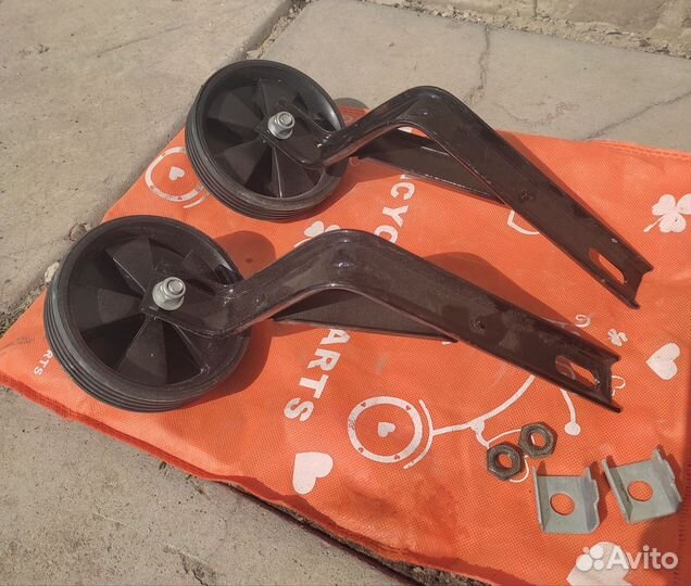 Дополнительные колеса для велосипеда