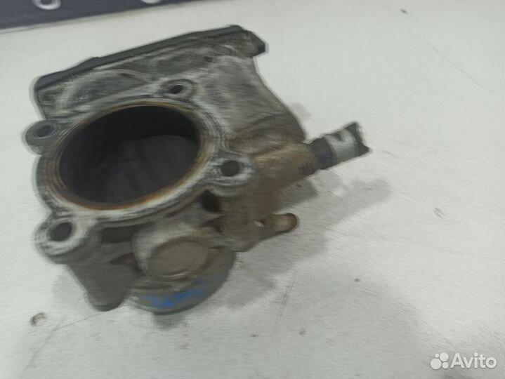 Дроссельная заслонка MN135985