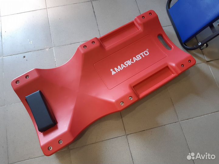 Лежак для механика