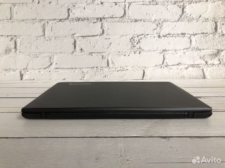 Ноутбук Lenovo