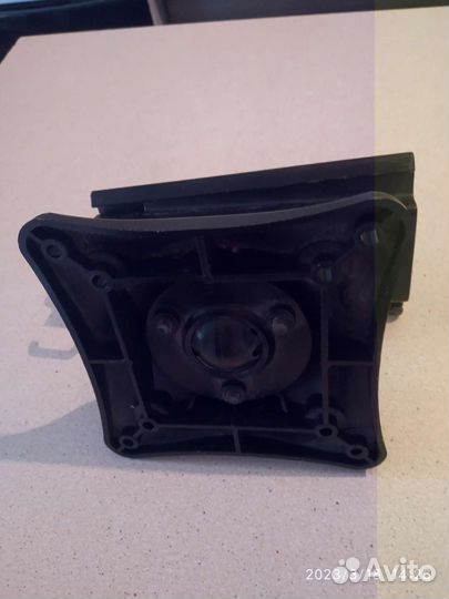 Кронштейн для телевизора универсальный