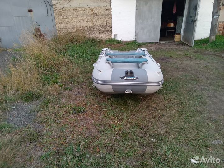 Лодка пвх Гладиатор 330