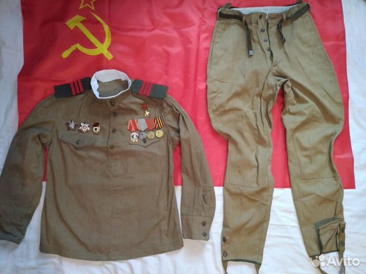 Гимнастерка и галифе обр 1943г. и царская. Склад