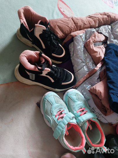 Вещи и обувь на девочку пакетом с 128-134