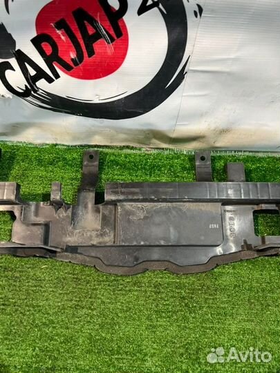 Защита радиатора (25) Nissan Note HE12 2017