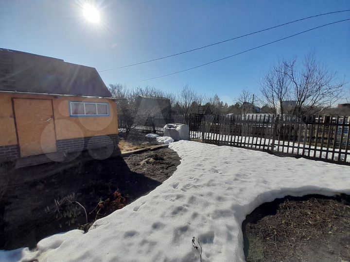 Дача 25 м² на участке 5 сот.