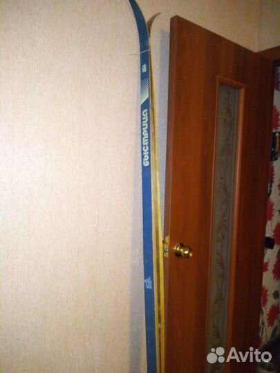 Лыжи деревянные 215см новые