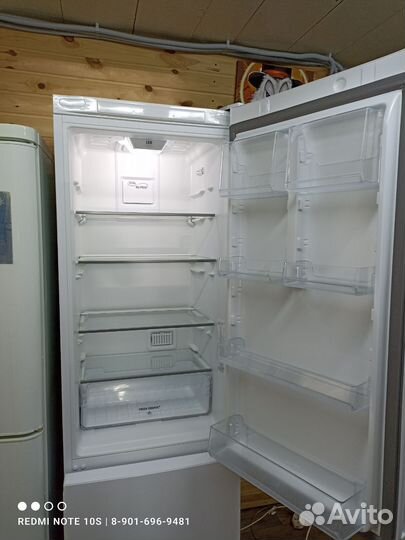 Холодильник Хотпоинт Аристон 2метра