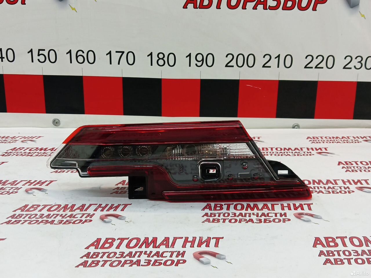 Фонарь задний левый Тойота Камри 80