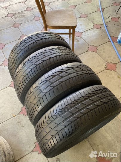 Bridgestone Turanza T001 215/60 R16