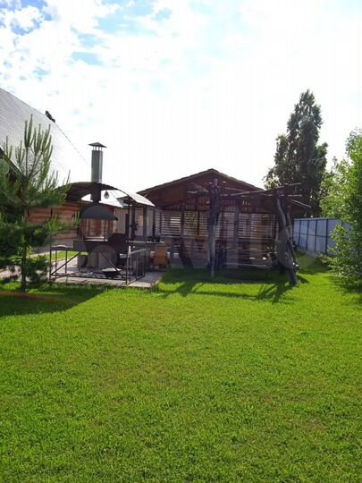 Коттедж 200 м² на участке 12 сот.