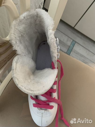 Коньки фигурные