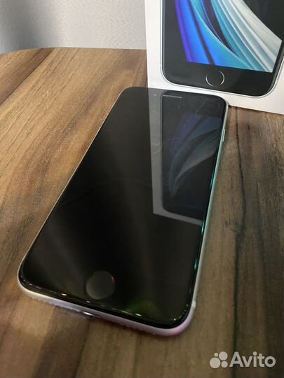 iPhone SE (2020), 64 ГБ