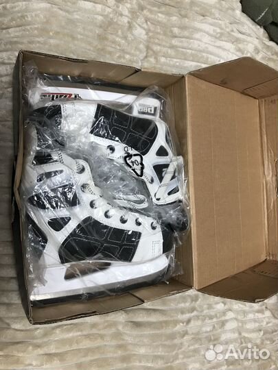 Коньки хоккейные детские 33 размер