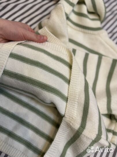 Свитер женский