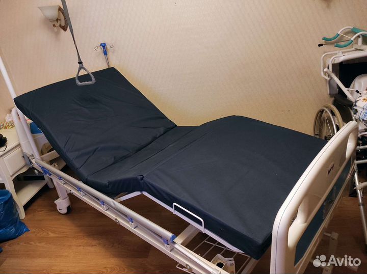 Медицинская кровать для лежачих больных бу