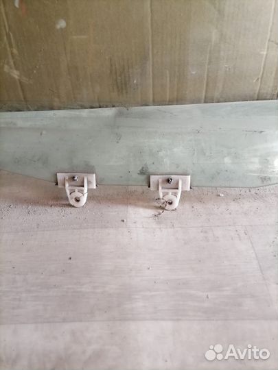 Стекло левой двери мерседес vito 638 кузов