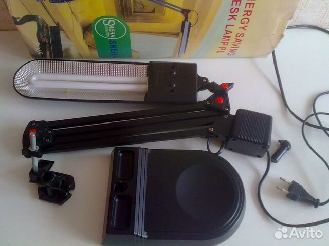 Светильники потолочные и настольные