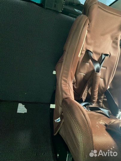 Автомобильное кресло для детей 0-25 кг