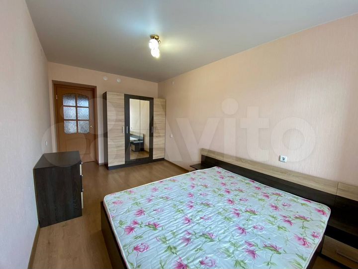 2-к. квартира, 64 м², 10/19 эт.