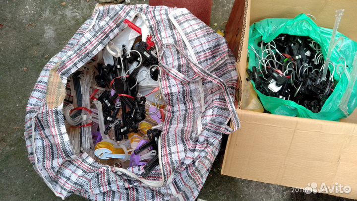 Вешалки бюсты