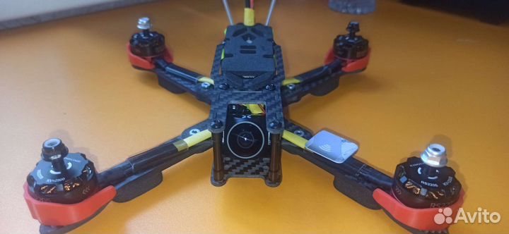FPV Гоночный дрон квадрокоптер