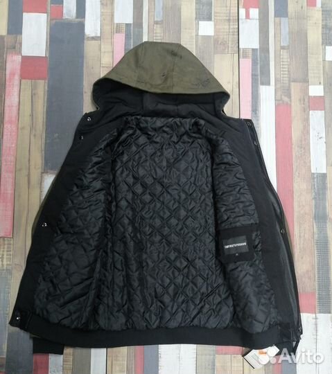 Куртка демисезонная Armani. Размер 48