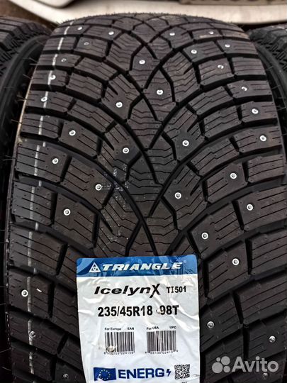 Triangle IcelynX TI501 235/45 R18