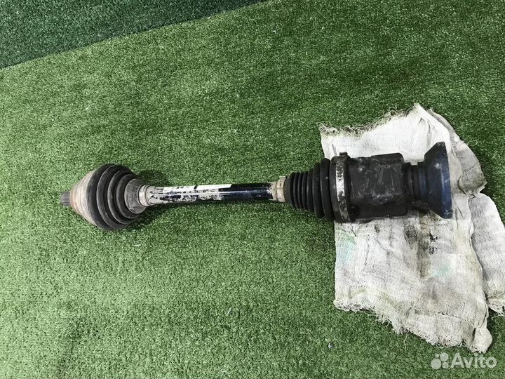 Привод правый передний Volkswagen Tiguan