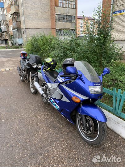 Kawasaki ZZR1100