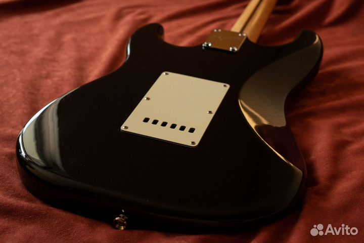 Отличный Fender Squier Standart 2011